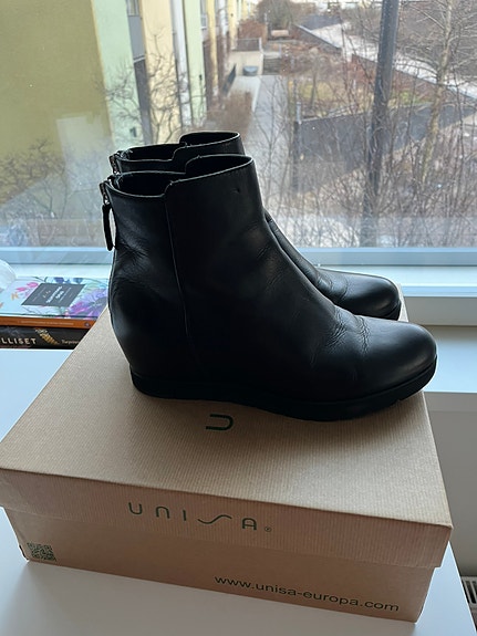 Unisan mukavat kiilakorkonilkkurit