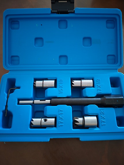 Product image 1 of 2