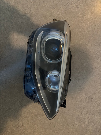 BMW f20 oikea umpio