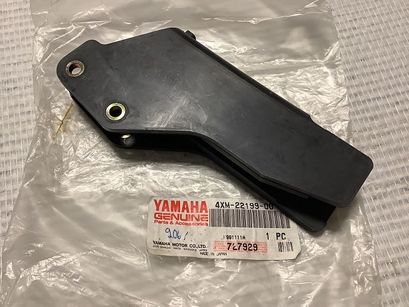 4XM-22199-00 ketjun ohjuri YAMAHA YZ426F,WR250,ym.