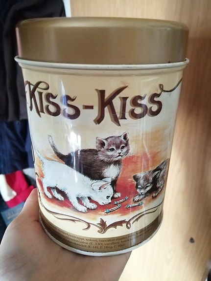 Kiss-kiss peltipurkki