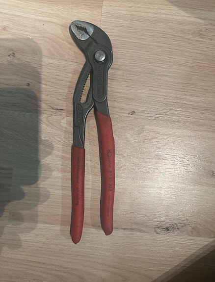 Knipex 250mm siirtoleukapihdit punaisilla kahvoilla