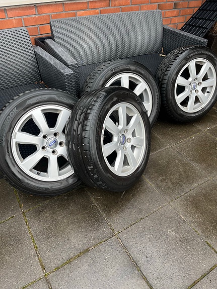 Volvon 16" vanteet 5x108