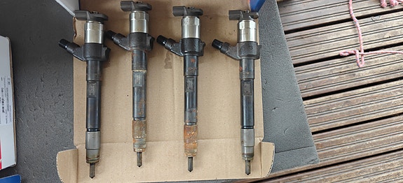 Denso suuttimet