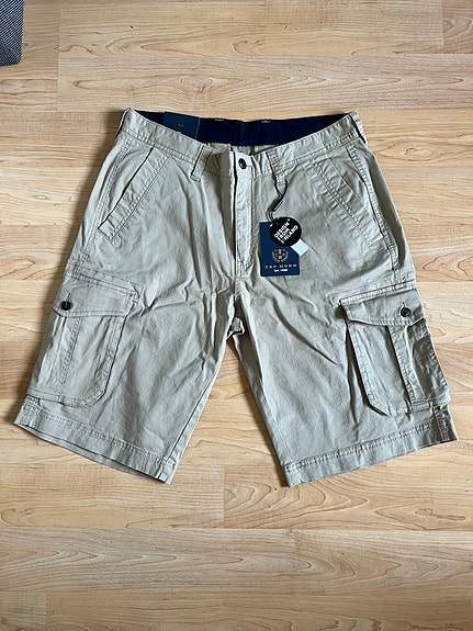 Uudet Cap Horn Beige Shortsit S