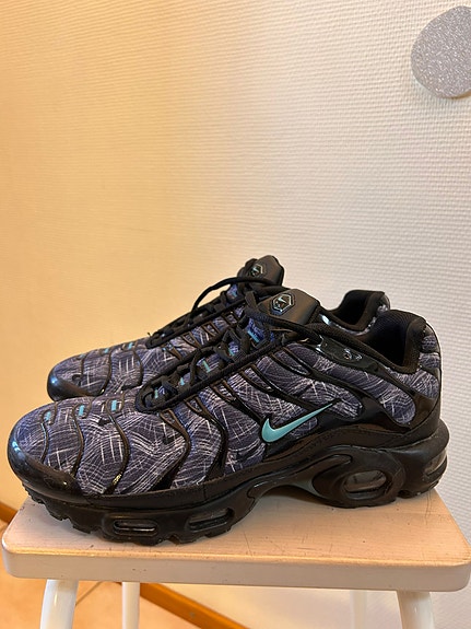 Nike air