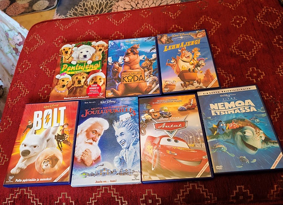 Disney lasten DVD-elokuvat
