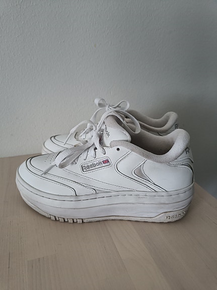 Reebok tennarit 37,5