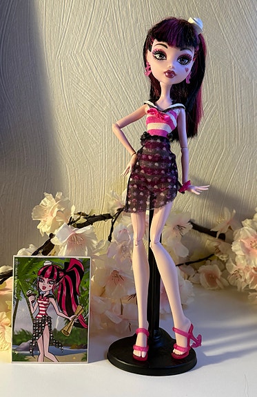 Monster High Draculaura nukke