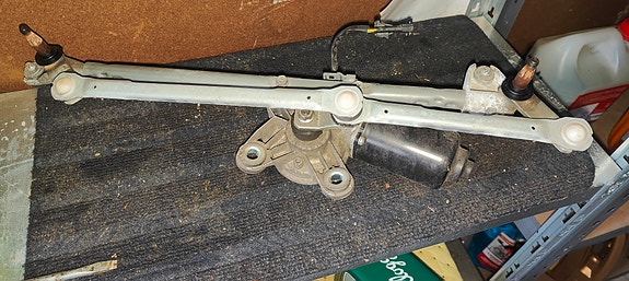 tuulilasinpyyhkijän mekanismi + moottori Opel Vectra C -06
