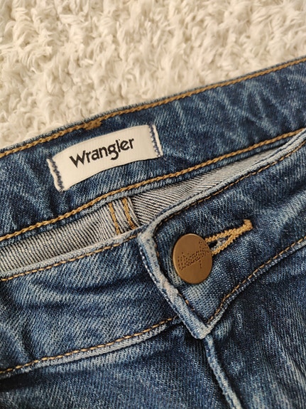Wrangler suorat farkut