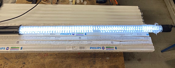 Led työvalo pitkä