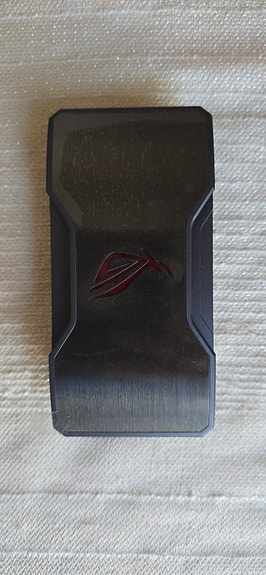 Asus ROG Enthusiast 3-Way SLI Bridge.