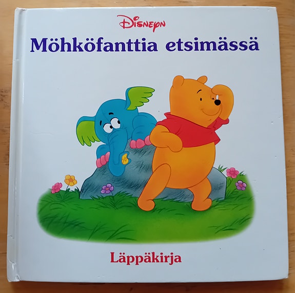 Disney Nalle Puh Möhköfanttia etsimässä läppäkirja