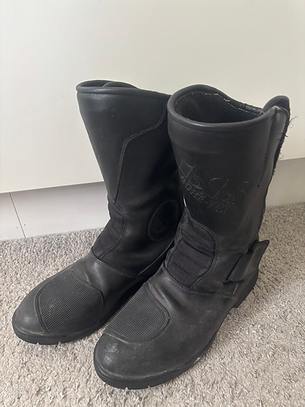 Mustat Goretex ajosaappaat koko 41