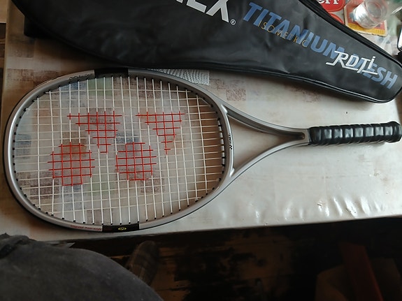 Tennismaila