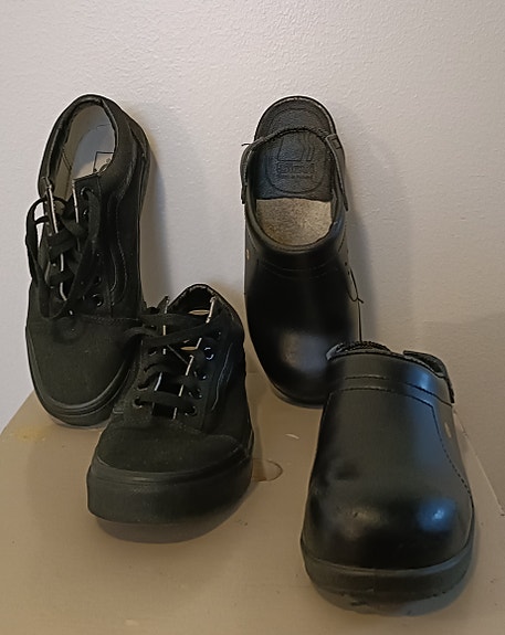 Vans 38 & Sievi 37