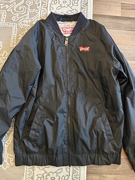 Levi’s bomber takki pojat 152 musta polyesteri