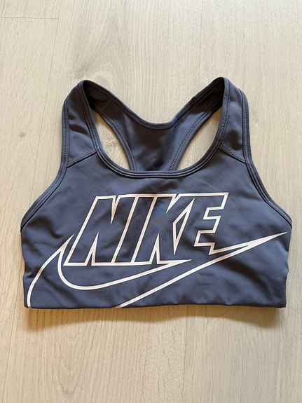 Nike naisten treenitoppi xs
