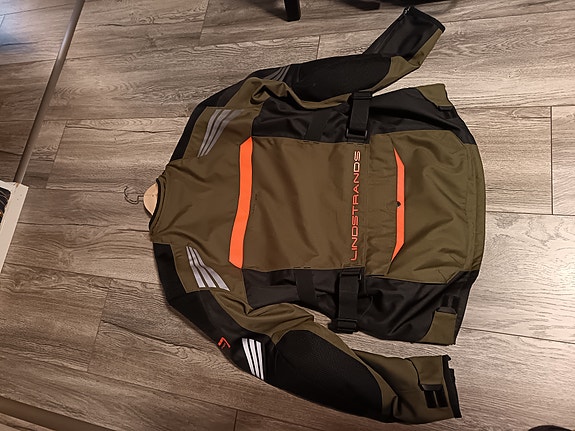 Product image 4 of 8