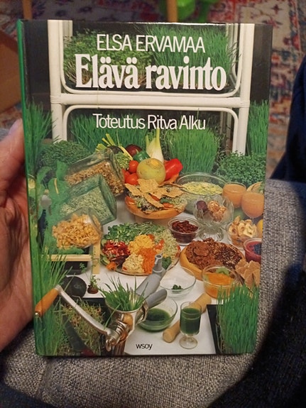 Elsa Ervanne Elävä ravinto kirja