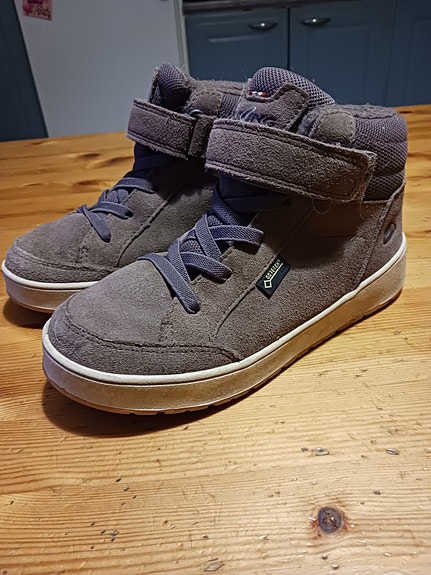 Viking goretex kengät koko 33
