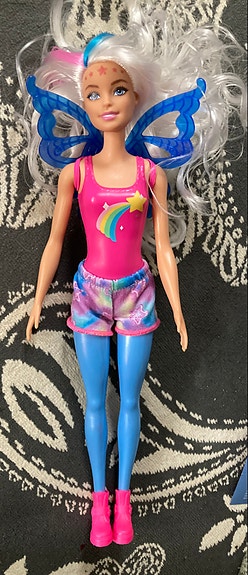 Väri barbie ja muita barbie tarvikkeita