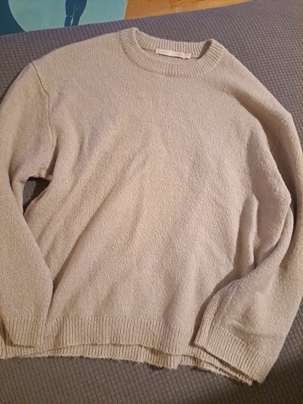 beige neule
