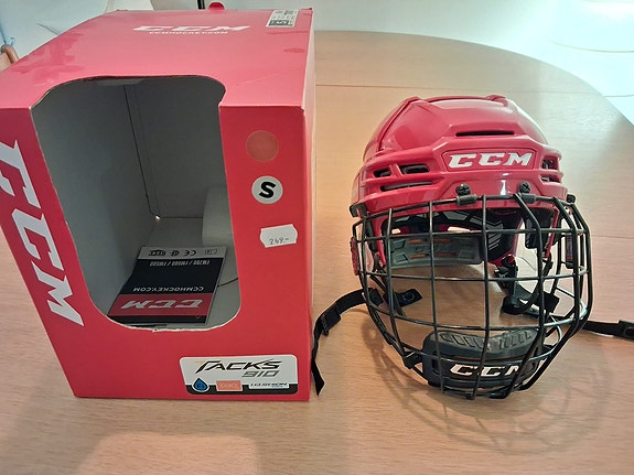 CCM Tacks 910 jääkiekkokypärä ristikolla koko S punainen