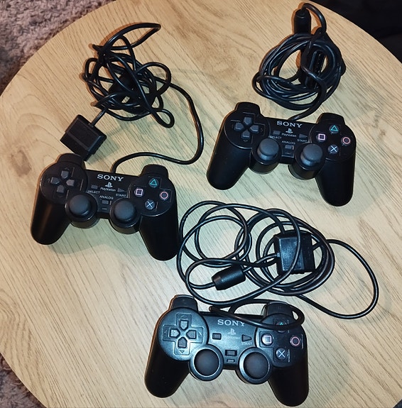 PS2-ohjaimet Sony DualShock 2
