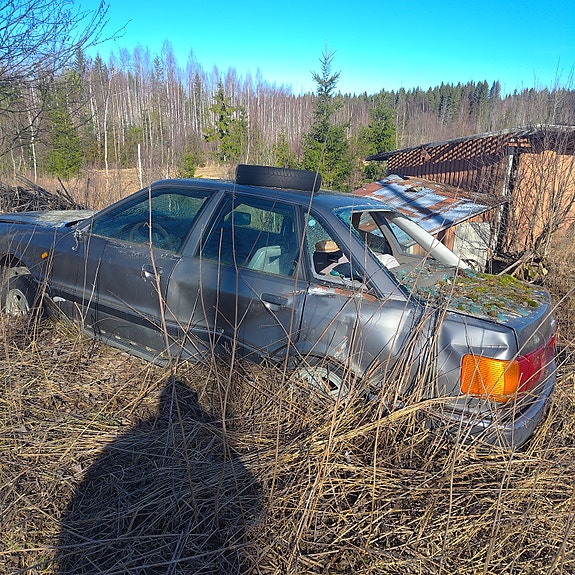 Audi 90 ja 80 . Varaosa autoksi onko tarve