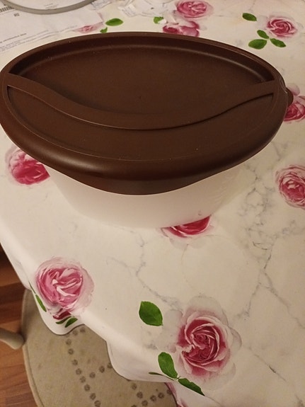 Tupperware leipälaatikko muovia ruskea-valkoinen
