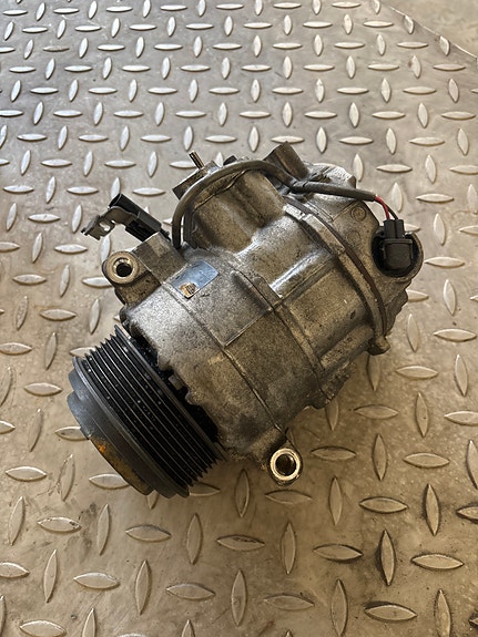 Mercedes Benz E w212 350 Cdi ilmastoinnin kompura A0022303211