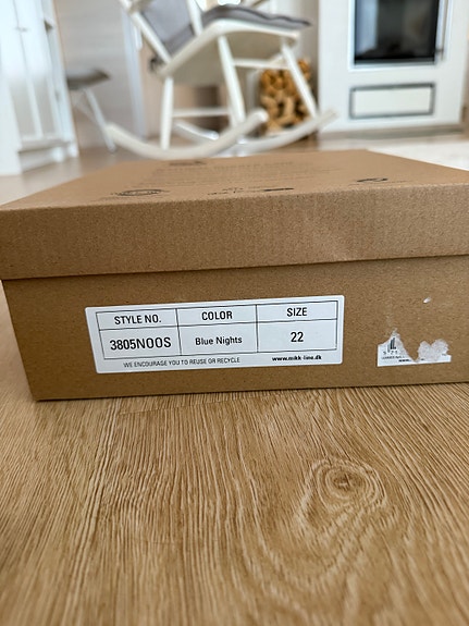 Product image 9 of 9