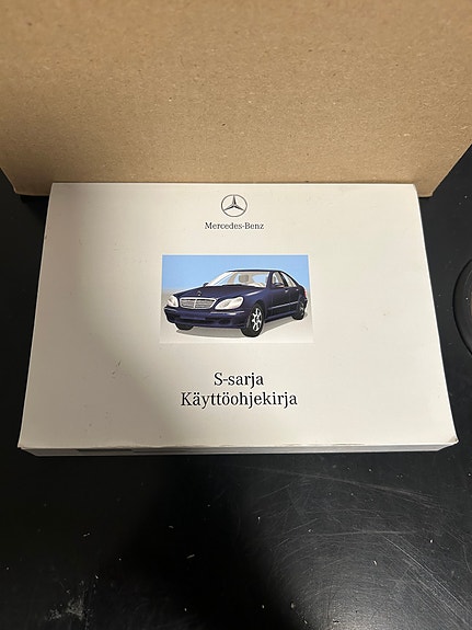 Mercedes-Benz S W220 käyttöohjekirja