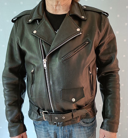 Biker mallinen nahkarotsi