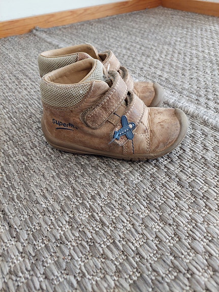 Lasten kengät koko 22