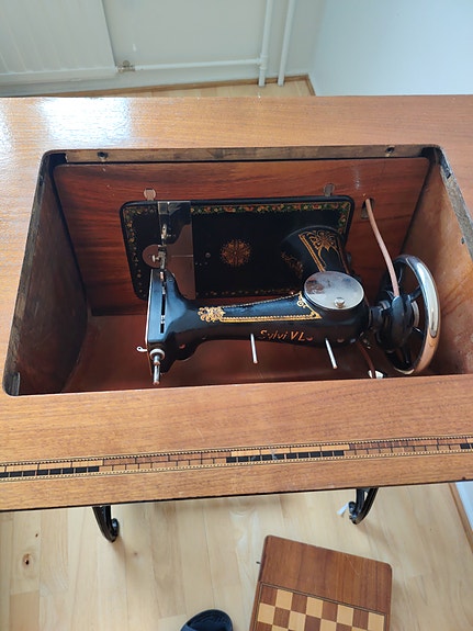 Product image 9 of 10