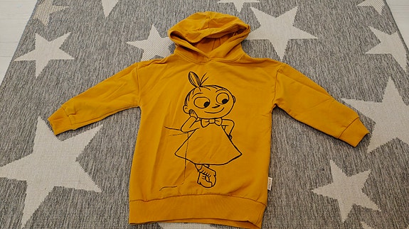 Pikku myy huppari