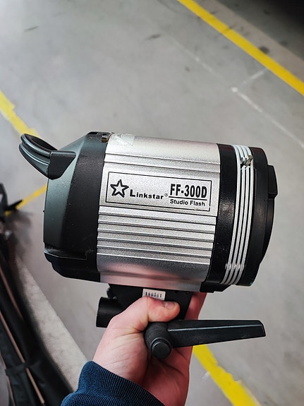 Product image 3 of 9