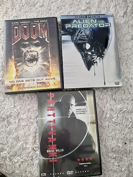 Alien vs predator, doom ja panttivanki (viallisia)