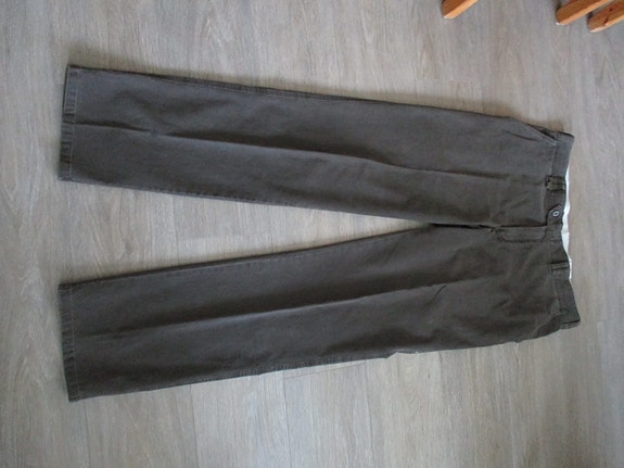 Miesten suorat housut koko 56