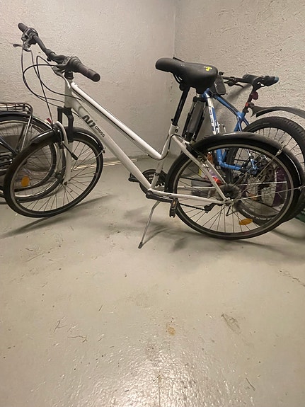 Naisten hybridipyörä
