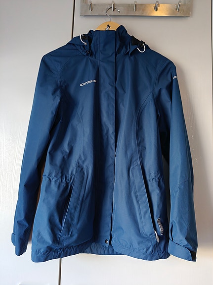 Icepeak naisten ulkoilutakki koko 36