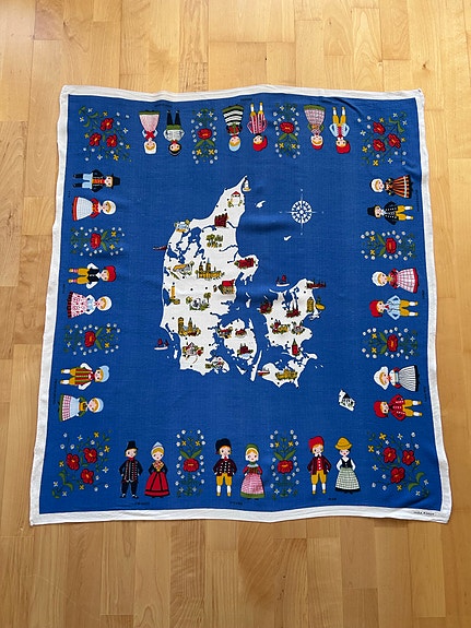 Tanskalainen ( Ingrid Pedersen ) vintage karttahuivi ( koko 90 x 81 cm )