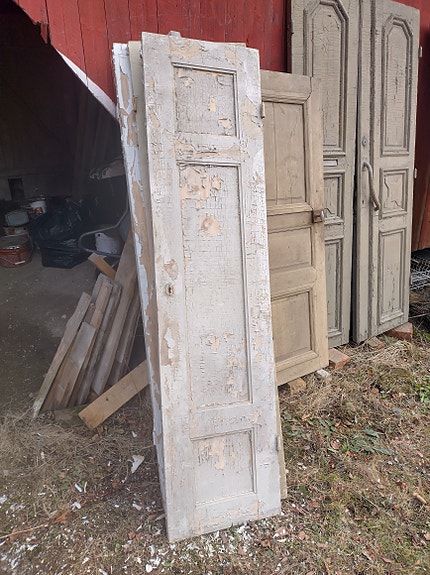 Vanhoja ovia 3 kpl w8