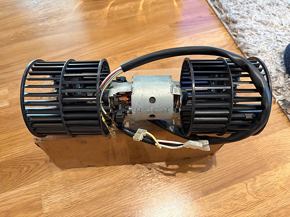 Alfa Romeo 75 lämmityslaitteen puhallin
