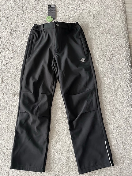 mustat umbro softshell housut 140
