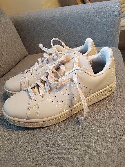 Adidas kengät koko 42