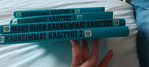 Kauneimmat käsityöt 4 kirjaa